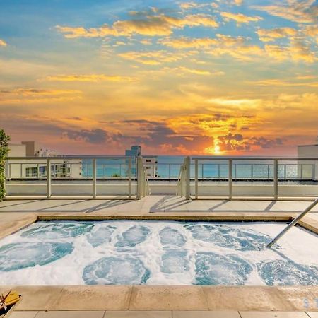 הוליווד Beachfront Resort - Hot Tub & Pool- Near Beach מראה חיצוני תמונה