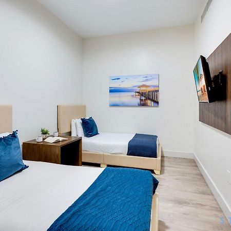 הוליווד Beachfront Resort - Hot Tub & Pool- Near Beach מראה חיצוני תמונה