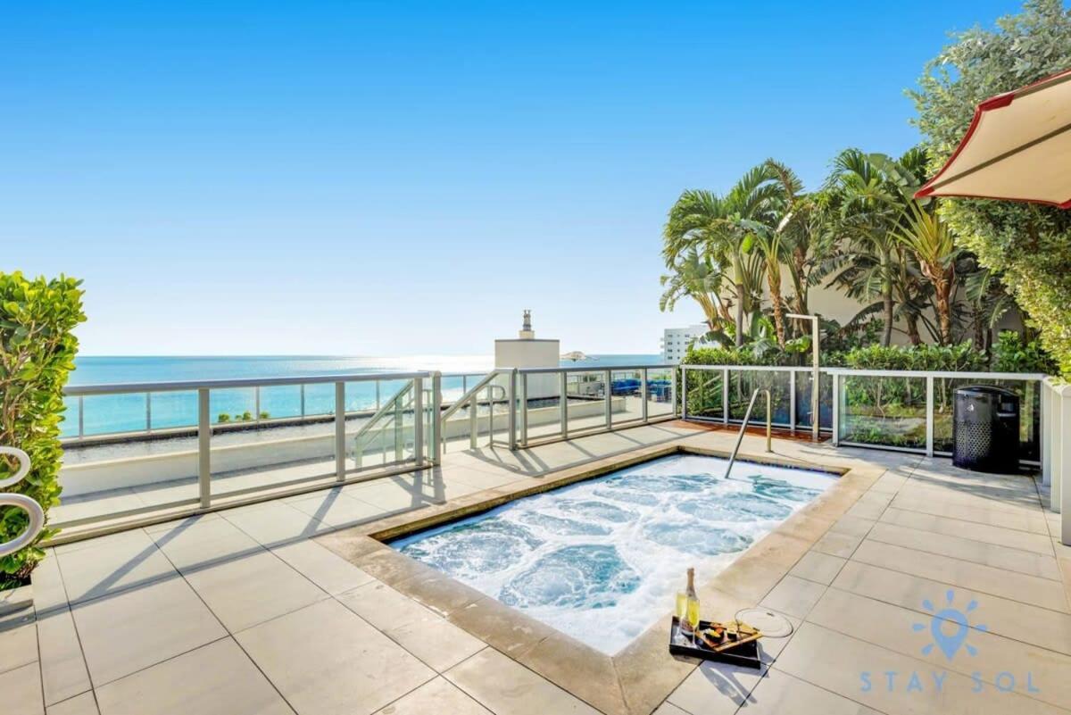 הוליווד Beachfront Resort - Hot Tub & Pool- Near Beach מראה חיצוני תמונה