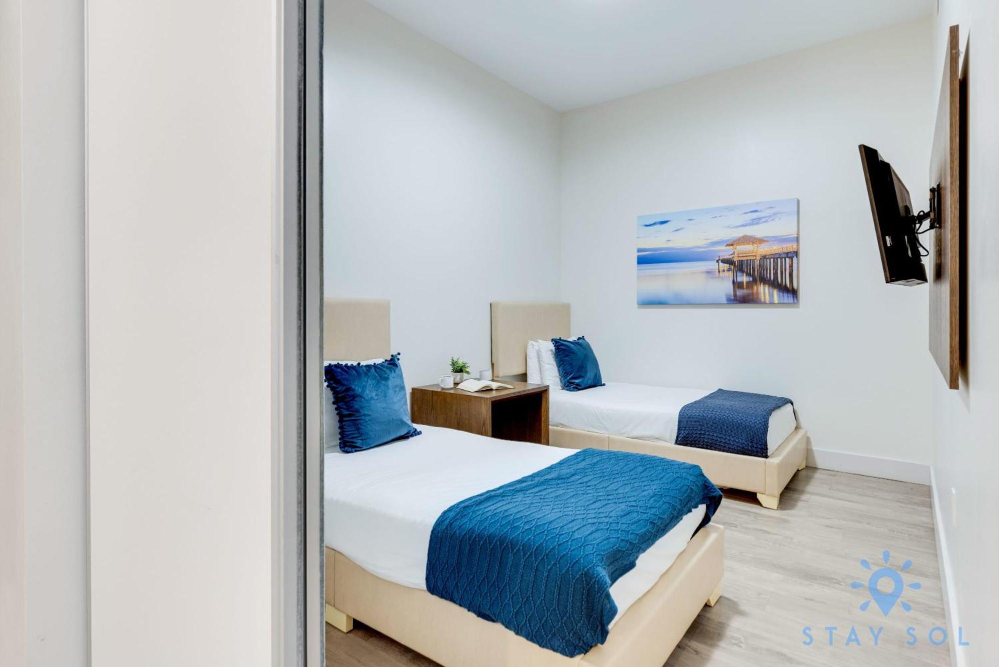 הוליווד Beachfront Resort - Hot Tub & Pool- Near Beach מראה חיצוני תמונה